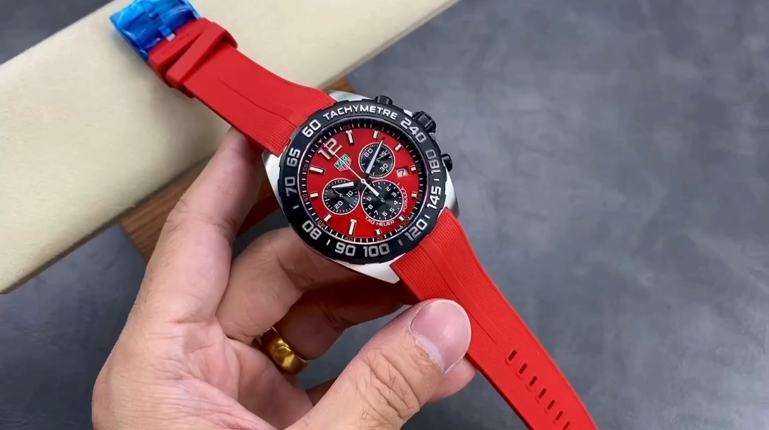 Tag Heuer Formula 1 Chronograph Quartz Red Dial CAZ101AN.FT8055 43MM